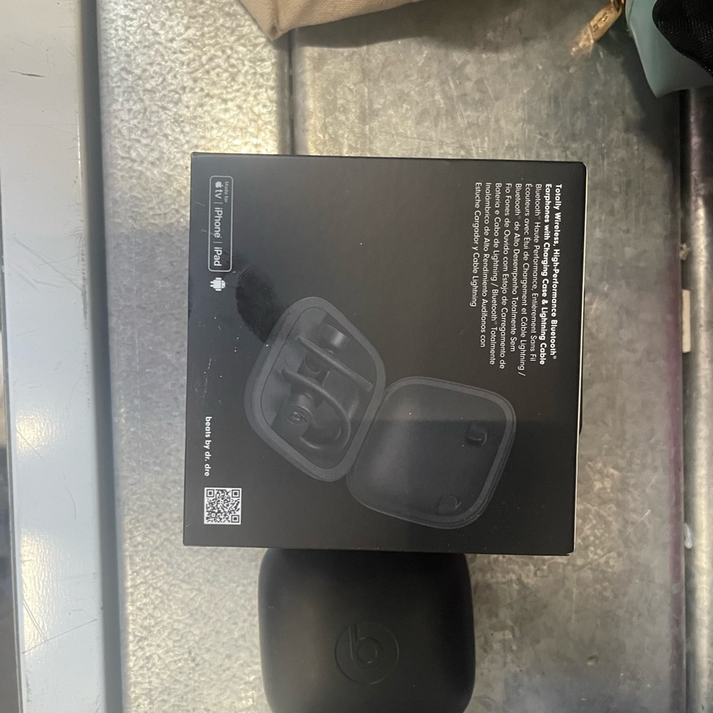 Powerbeats pro - Picture 2 of 4